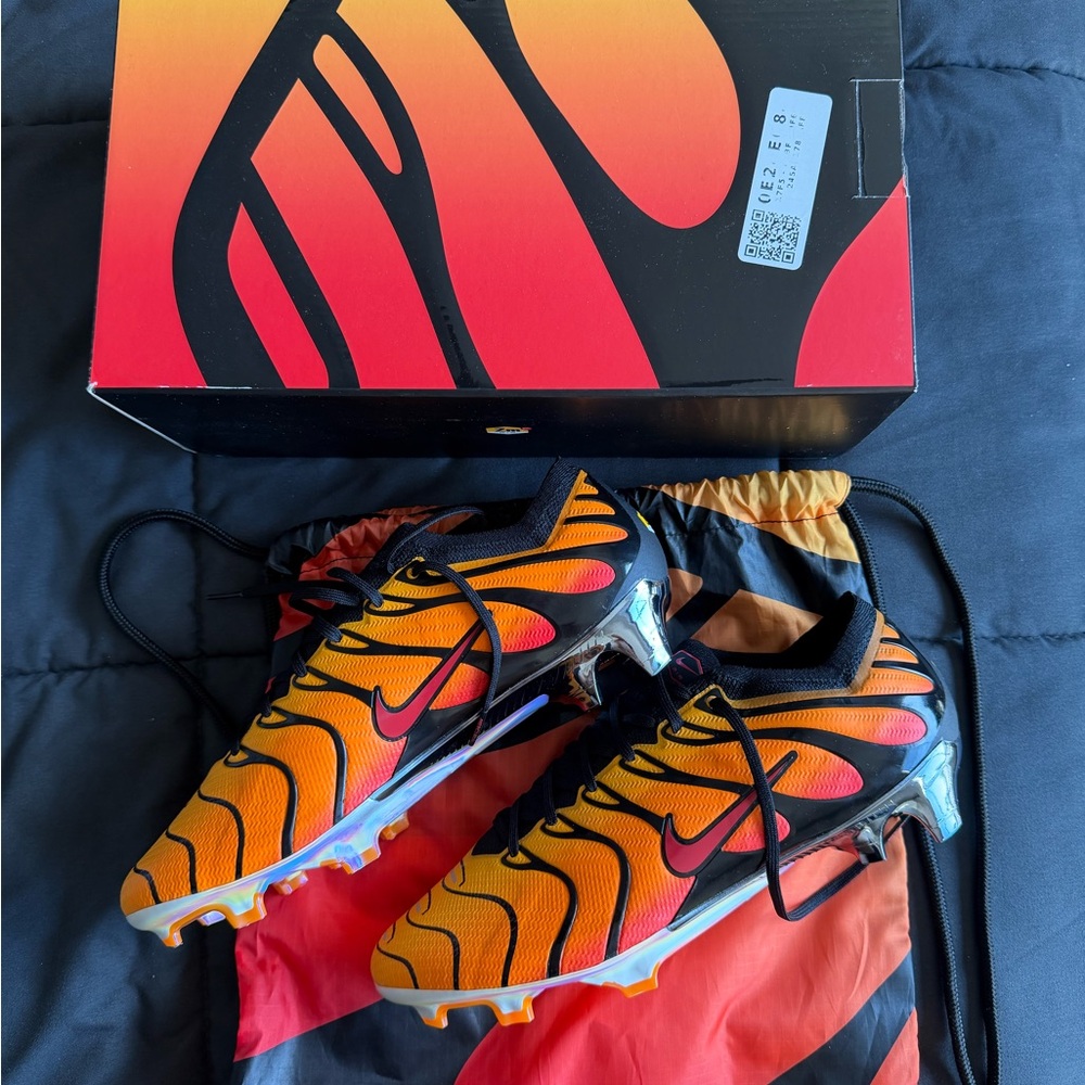 Nike Zoom Vapor 15 Orange and Black Shoes